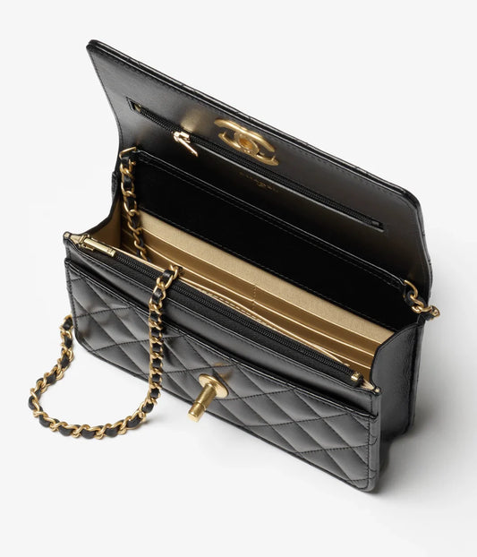 Wallet On Chain Shiny Lambskin Pearls Gold Tone Metal