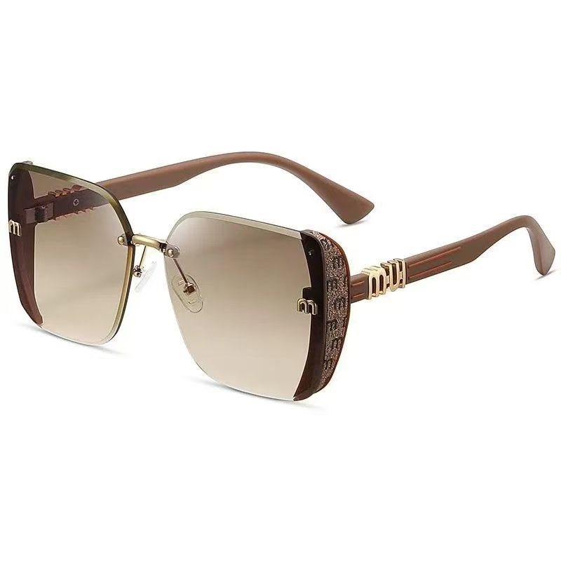 M - Elegantne i svestrane sunčane naočale visoke razlučivosti